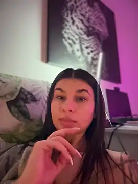 Snapshot of Simply_the_best chatting on February 8, 2026, 7:55 pm Simply the best online show from February 8, 2026, 7:55 pm