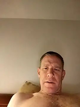 Snapshot of Blondinet92 chatting on December 17, 2025, 9:53 pm Blondinet92 online show from December 17, 2025, 9:53 pm