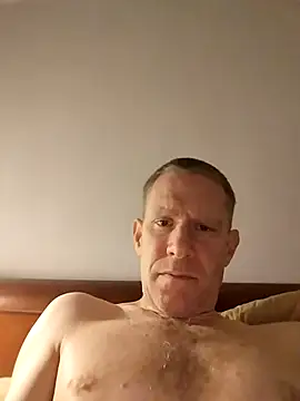 Snapshot of Blondinet92 chatting on December 4, 2025, 9:47 pm Blondinet92 online show from December 4, 2025, 9:47 pm