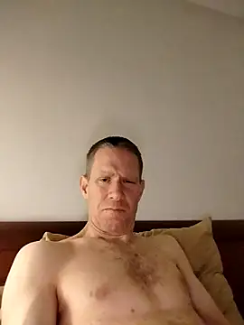 Snapshot of Blondinet92 chatting on March 1, 2026, 12:43 am Blondinet92 online show from March 1, 2026, 12:43 am