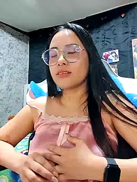 Snapshot of Janna_mnt chatting on February 27, 2025, 7:41 am Janna mnt online show from February 27, 2025, 7:41 am