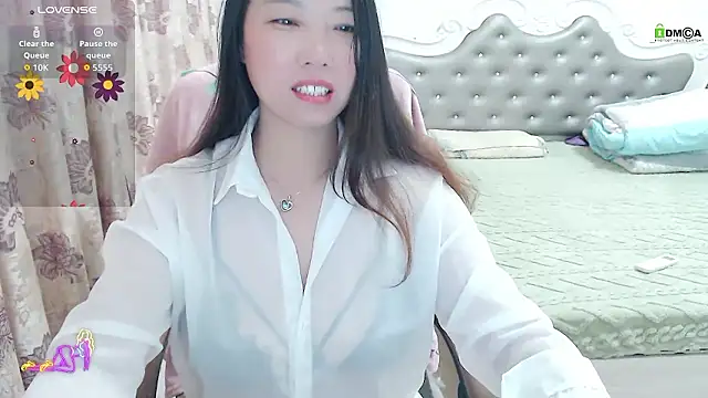 -Shirleyni  online show from January 9, 2026, 2:18 am