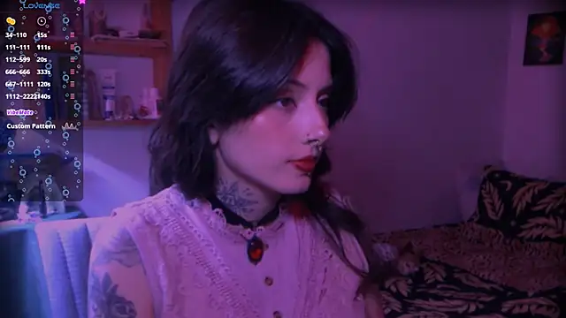 LiliJones  online show from March 21, 2026, 8:13 pm