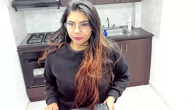 Snapshot of Luna_Dumont chatting on March 11, 2025, 11:12 am Luna Dumont online show from March 11, 2025, 11:12 am