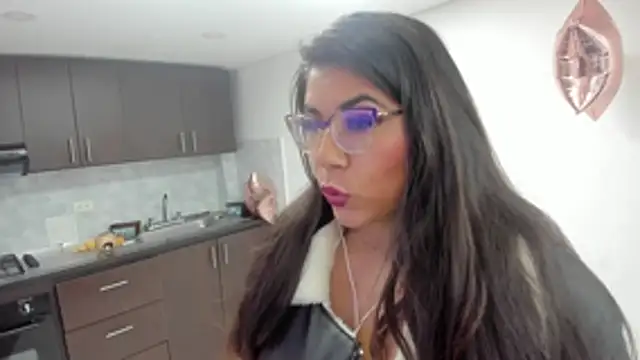 Luna Dumont online show from February 19, 2026, 11:07 am