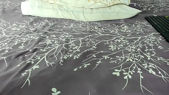 maybelline69 online show from October 29, 2025, 9:58 pm