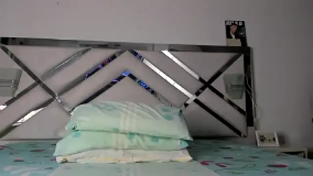 maybelline69 online show from November 4, 2025, 9:29 pm