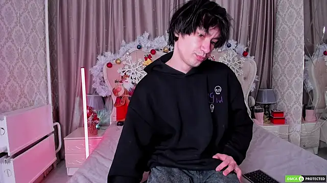 CalvinOwens online show from December 19, 2025, 6:32 pm