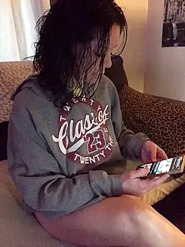 SidneyRaee online show from October 23, 2025, 6:06 pm