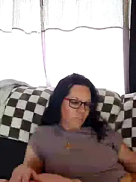 Snapshot of SidneyRaee chatting on March 18, 2025, 5:55 pm SidneyRaee online show from March 18, 2025, 5:55 pm