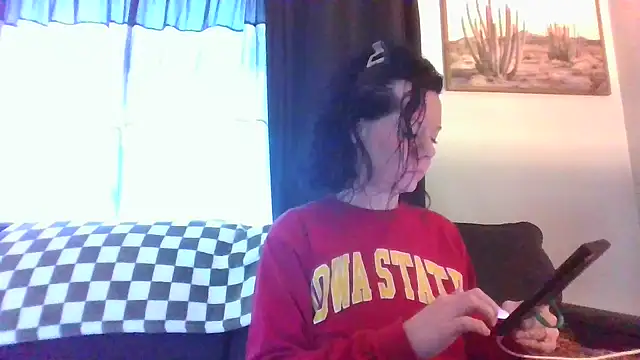 Snapshot of SidneyRaee chatting on December 3, 2024, 7:50 pm SidneyRaee online show from December 3, 2024, 7:50 pm