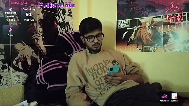 Snapshot of just_fucks chatting on April 9, 2026, 9:59 am just fucks online show from April 9, 2026, 9:59 am