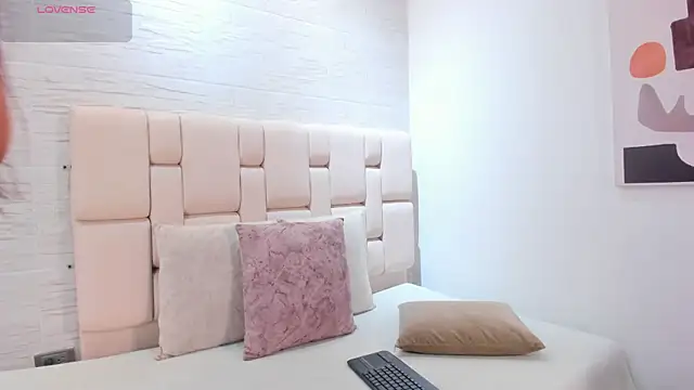 kayleeScott online show from March 31, 2026, 7:16 pm