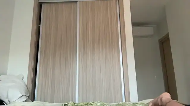 naughtyhollyxxxx online show from March 20, 2025, 4:20 pm