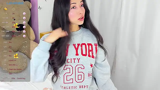 Snapshot of SophiaLiu chatting on February 16, 2025, 9:16 pm SophiaLiu online show from February 16, 2025, 9:16 pm