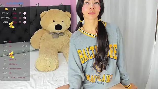 Snapshot of SophiaLiu chatting on January 22, 2025, 2:37 am SophiaLiu online show from January 22, 2025, 2:37 am