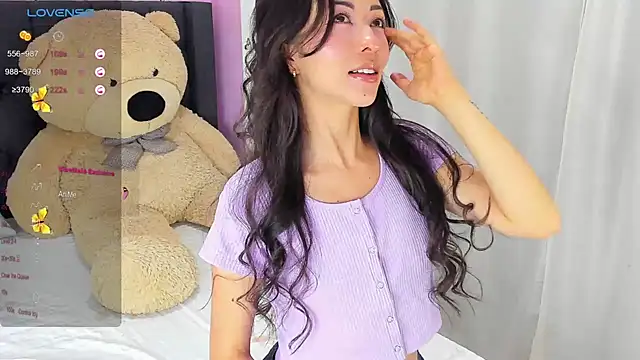 Snapshot of SophiaLiu chatting on February 1, 2025, 12:07 am SophiaLiu online show from February 1, 2025, 12:07 am