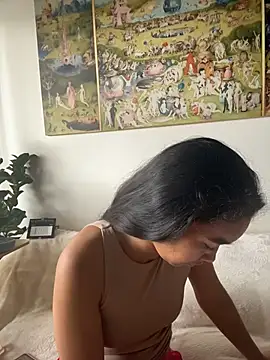 Nina-Eros1 online show from May 17, 2026, 5:57 pm