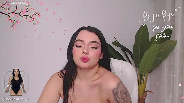 Snapshot of sophialorens_s chatting on February 21, 2025, 6:04 pm sophialorens s online show from February 21, 2025, 6:04 pm