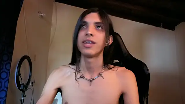 Snapshot of angelitofemboy chatting on April 14, 2026, 5:29 pm angelitofemboy online show from April 14, 2026, 5:29 pm