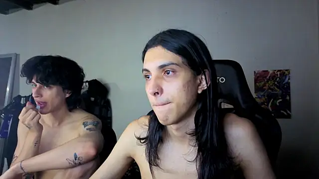 angelitofemboy online show from December 2, 2025, 11:28 pm