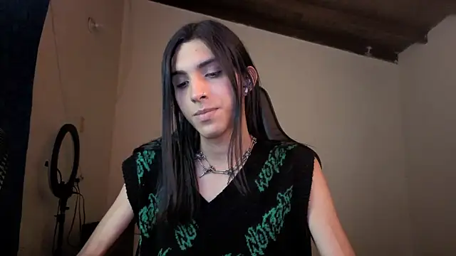 Snapshot of angelitofemboy chatting on May 3, 2026, 5:56 am angelitofemboy online show from May 3, 2026, 5:56 am