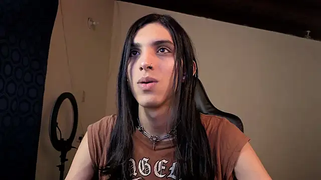 Snapshot of angelitofemboy chatting on April 18, 2026, 5:10 am angelitofemboy online show from April 18, 2026, 5:10 am
