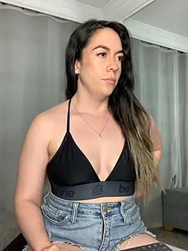 ImAlicee online show from March 14, 2025, 1:37 am