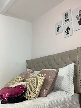 ImAlicee online show from November 7, 2025, 10:03 pm