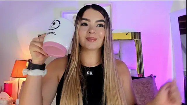 emmy r online show from October 22, 2025, 12:26 pm