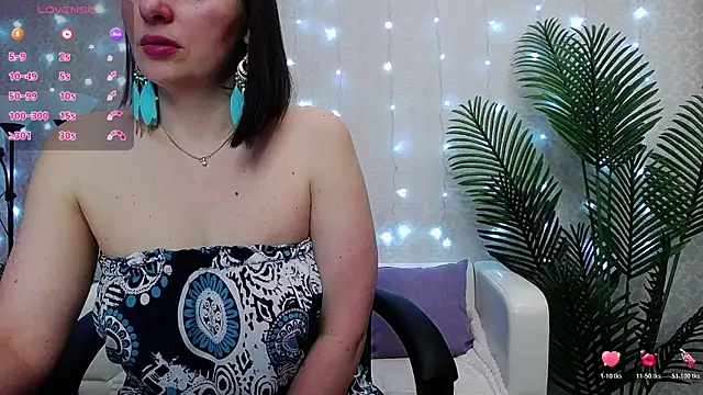 Snapshot of Camelia_Lillie chatting on February 25, 2026, 1:39 am Camelia Lillie online show from February 25, 2026, 1:39 am