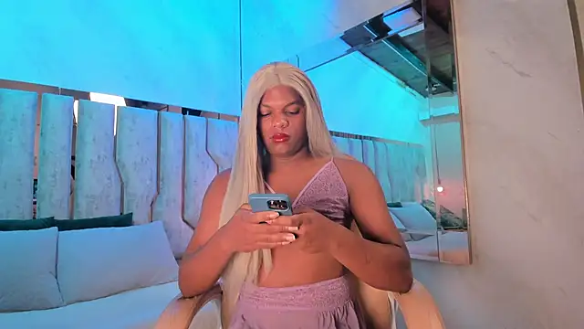 ari monet online show from December 14, 2025, 11:49 am