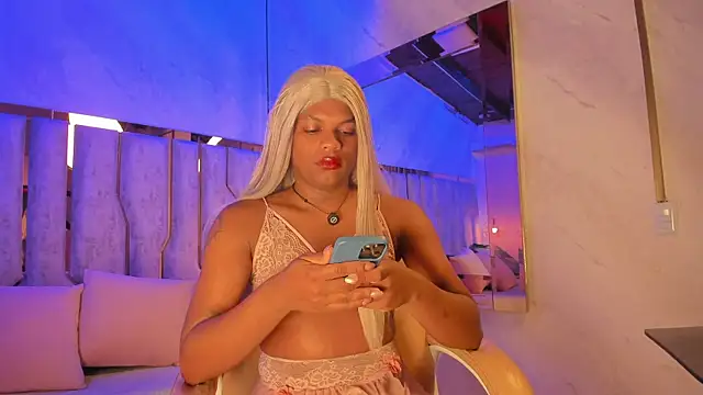 ari monet online show from November 12, 2025, 3:32 am