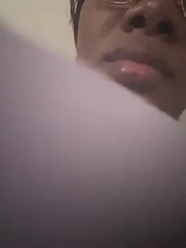 Snapshot of RoxannaBlanche chatting on February 8, 2026, 9:45 pm RoxannaBlanche online show from February 8, 2026, 9:45 pm