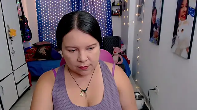 Snapshot of claryssa_ chatting on November 27, 2025, 7:36 pm claryssa online show from November 27, 2025, 7:36 pm