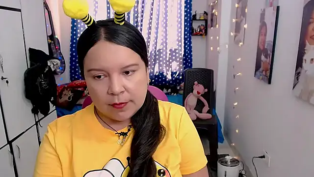 Snapshot of claryssa_ chatting on November 1, 2025, 6:13 pm claryssa online show from November 1, 2025, 6:13 pm