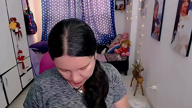 Snapshot of claryssa_ chatting on February 10, 2026, 7:57 pm claryssa online show from February 10, 2026, 7:57 pm