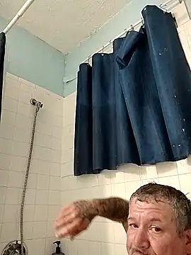 Snapshot of bigdoog8 chatting on March 4, 2026, 7:05 am bigdoog8 online show from March 4, 2026, 7:05 am