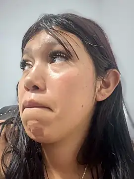 emily rosse04 online show from October 9, 2025, 3:18 am