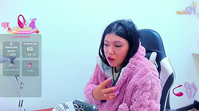 emily rosse04 online show from February 19, 2026, 11:51 am