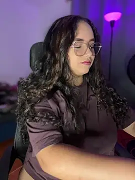 CurlyGirl 1 online show from April 25, 2026, 11:57 pm