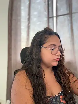 Snapshot of CurlyGirl_1 chatting on June 25, 2026, 10:59 pm CurlyGirl 1 online show from June 25, 2026, 10:59 pm