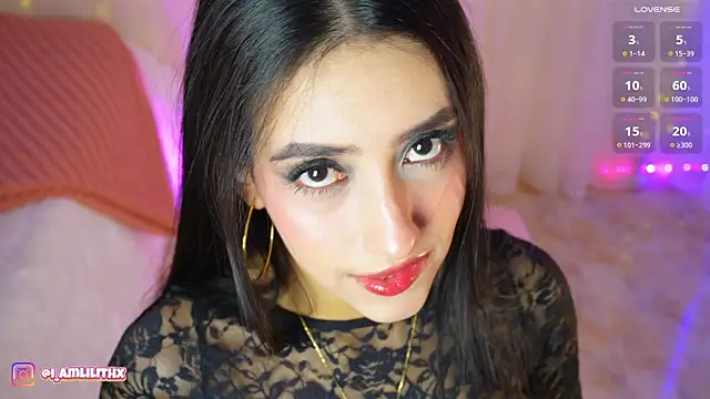 yourlittlesucubus online show from June 25, 2026, 5:12 am