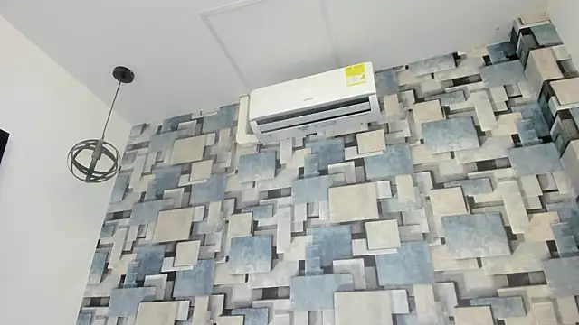 angel dthroatt online show from March 12, 2026, 12:09 pm