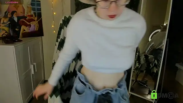 Melissa Wells online show from November 9, 2025, 3:16 pm