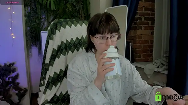 Snapshot of Melissa_Wells chatting on July 1, 2026, 9:04 pm Melissa Wells online show from July 1, 2026, 9:04 pm