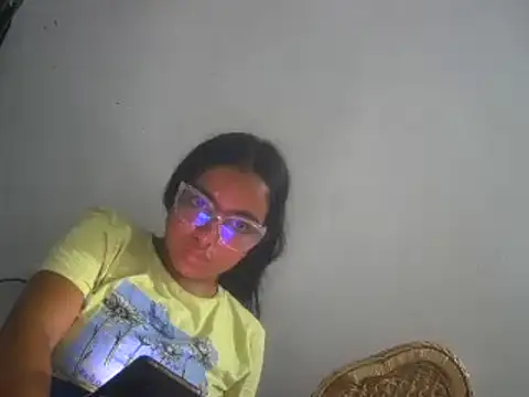 Snapshot of sexyboo2025 chatting on January 3, 2025, 11:23 pm sexyboo2025 online show from January 3, 2025, 11:23 pm