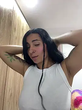 Snapshot of Meganmilk1 chatting on February 10, 2026, 1:32 pm Meganmilk1 online show from February 10, 2026, 1:32 pm