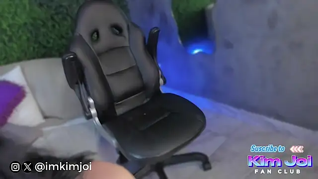 kimjoi  online show from December 17, 2024, 3:16 pm