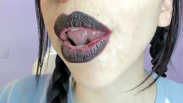 Snapshot of Katty_mouth chatting on June 19, 2026, 5:19 pm Katty mouth online show from June 19, 2026, 5:19 pm